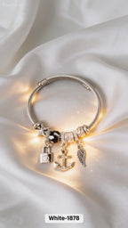 Dainty Pearl Bracelet – Minimalist Fashion Accessory for Girls